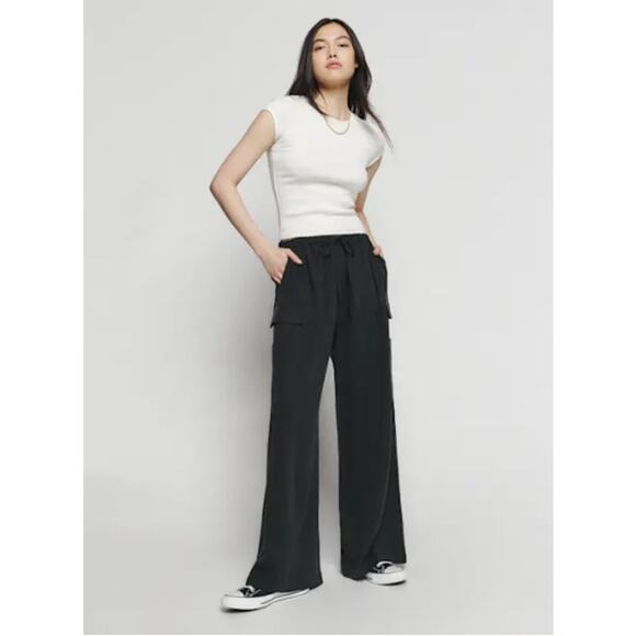 Reformation Pants Women Small Ethan Twill Wide Leg Cargo Black Quiet Luxury Chic - Picture 1 of 16